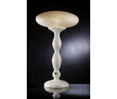 Лампа, модель «TABLE LAMP LORENA CE RESINA »