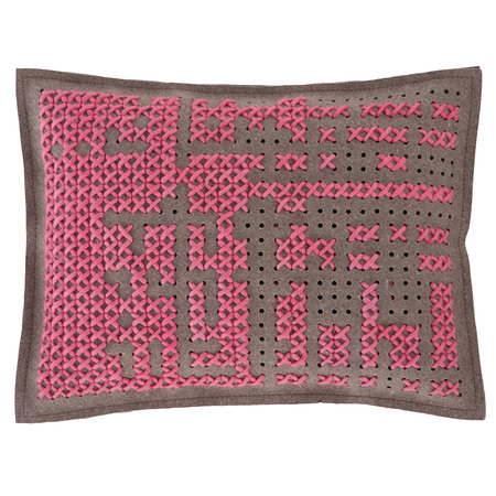 Подушка, модель «CANEVAS ABSTRACT MEDIUM PINK»